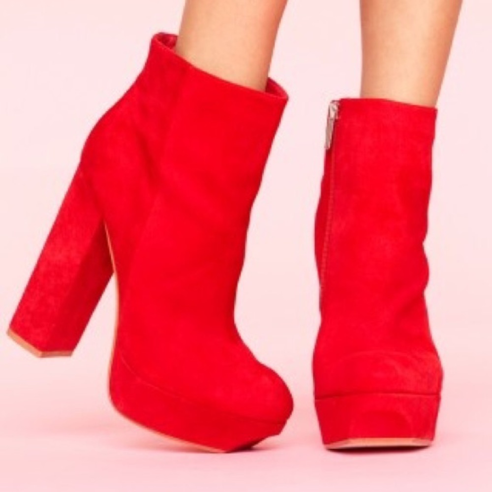 DOLCE VITA JEMMA PLATFORM RED SUEDE BOOTIES